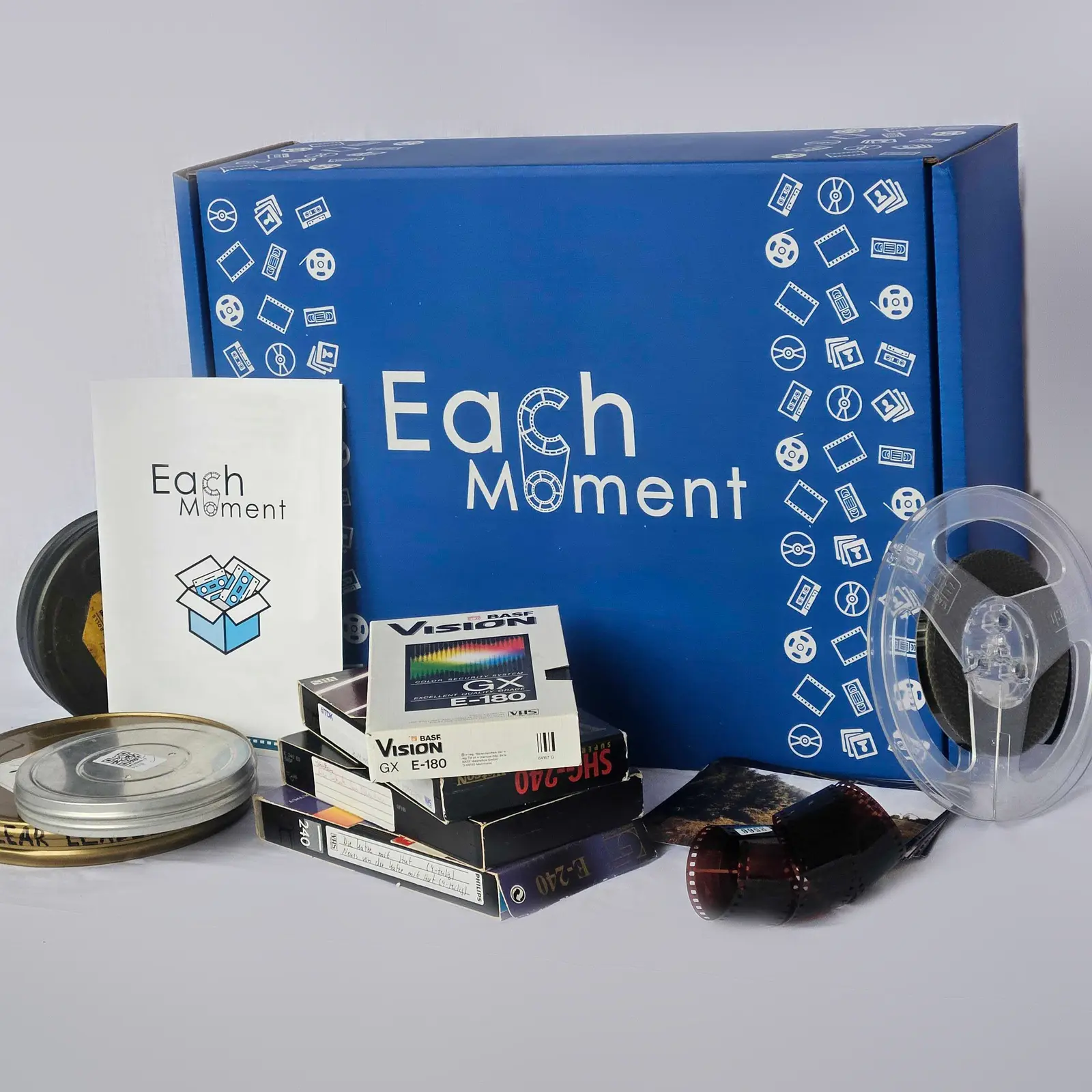 EachMoment Kutija Uspomena s videokazetama, filmskim vrpcama i negativima
